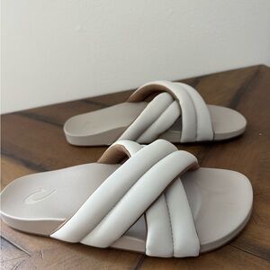 OluKai Hila Cloudy Women's Sandals